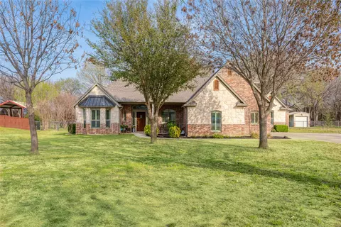 151 Walton Ln, Springtown, TX 76082