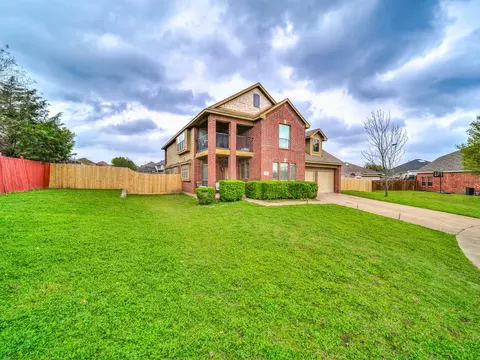 720 Newberry Ct, Desoto, TX 75115