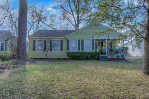 3650 Greenway Pl, Shreveport, LA 71105