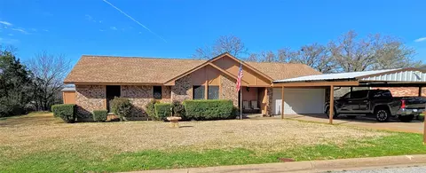 1501 Cactus Dr, Mineral Wells, TX 76067