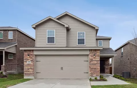 879 Breakwater Dr, Princeton, TX 75407