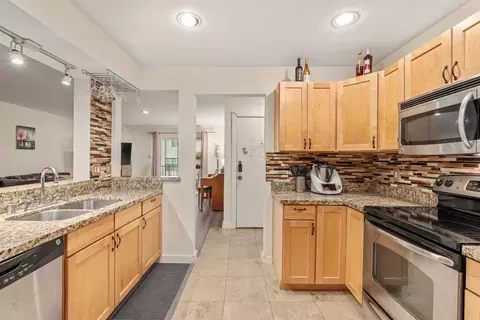 4777 Cedar Springs Rd #8C, Dallas, TX 75219