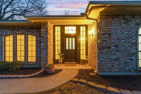 6207 Pecan Cir, Alvarado, TX 76009