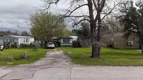 1532 N Pelican Dr, Pelican Bay, TX 76020
