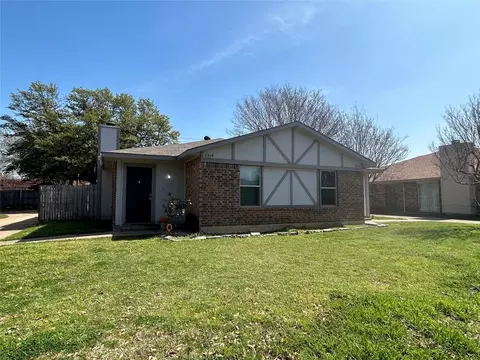 2519 Lido Ln, Arlington, TX 76015