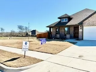 2504 Argyle Ln, Sherman, TX 75092