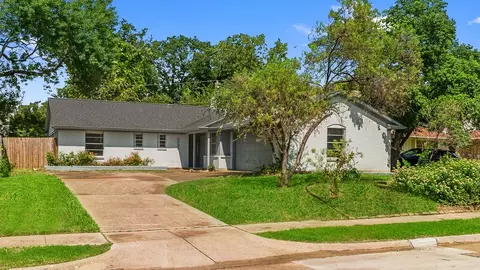 8935 Woodshore Dr, Dallas, TX 75243