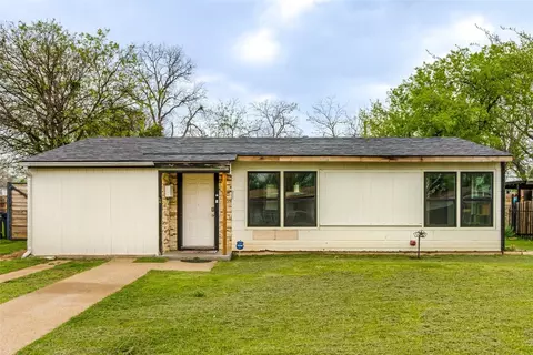 1108 Cameron St, Fort Worth, TX 76115