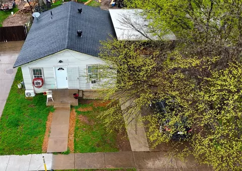 1421 E Davis Ave, Fort Worth, TX 76104