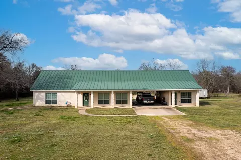 1555 Sylvan Rd, Paris, TX 75462