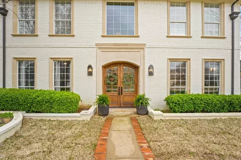 34 Royal Oaks Cir, Denton, TX 76210