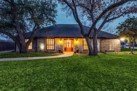 4817 Willow Run Ct, Fort Worth, TX 76132