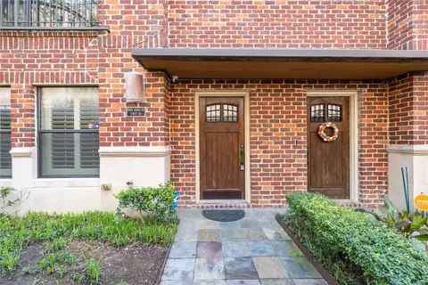 2411 N Hall St #35, Dallas, TX 75204