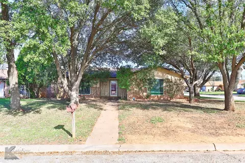 3233 Post Oak Rd, Abilene, TX 79606