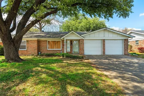 2021 David Dr, Fort Worth, TX 76111