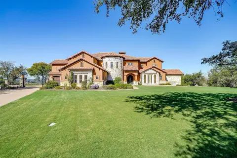 161 Crown Ridge Ct, Fort Worth, TX 76108