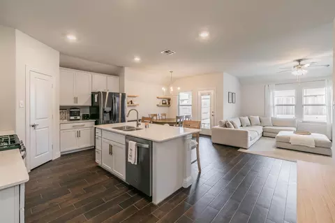 4240 Long Dr, Forney, TX 75126