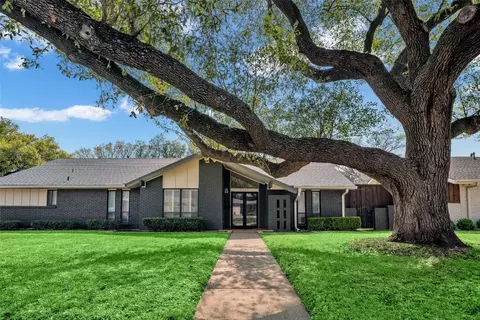 4944 Forest Bend Rd, Dallas, TX 75244