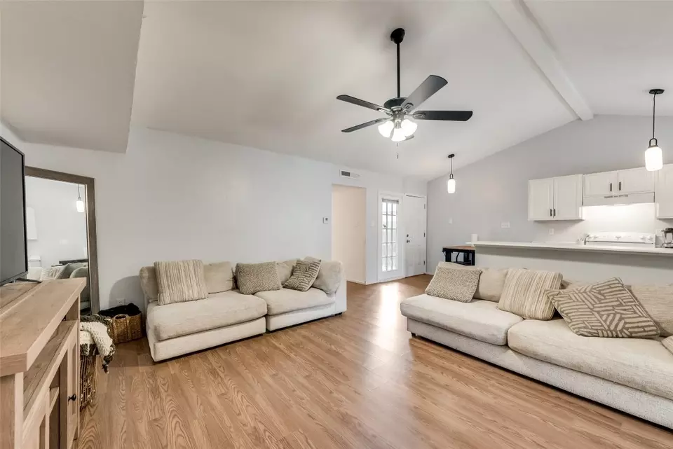 Living - 9468 Gonzales Dr, Dallas, TX 75227 photo 2 of 4