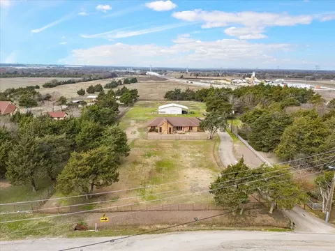 View/Area - 316 E Reindeer Rd, Lancaster, TX 75146 photo 1 of 4