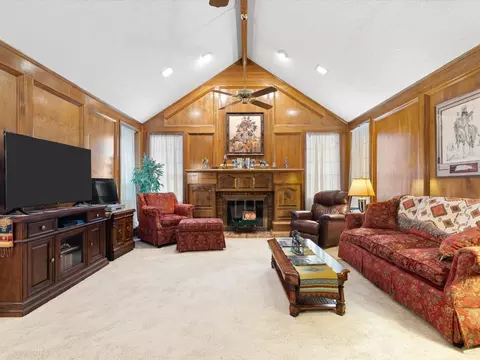 Living - 316 E Reindeer Rd, Lancaster, TX 75146 photo 3 of 3