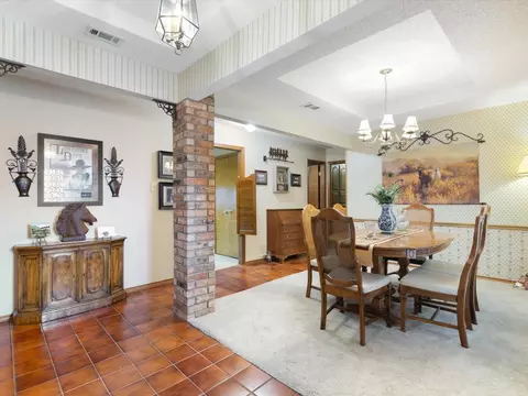 Dining - 316 E Reindeer Rd, Lancaster, TX 75146 photo 1 of 2