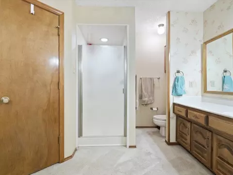 Bath - 316 E Reindeer Rd, Lancaster, TX 75146 photo 2 of 3