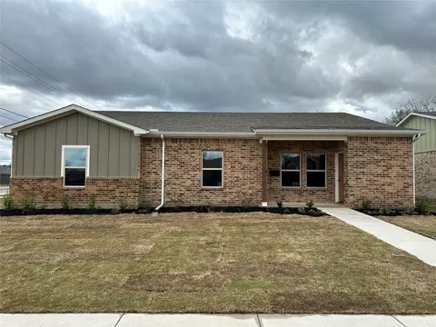 802 Alamo Ln, Garland, TX 75040