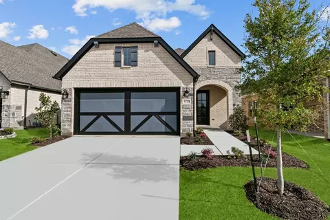 9213 Buckeye Bnd, Little Elm, TX 75068