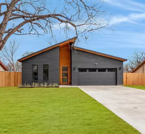 1810 Avenue A, Grand Prairie, TX 75051