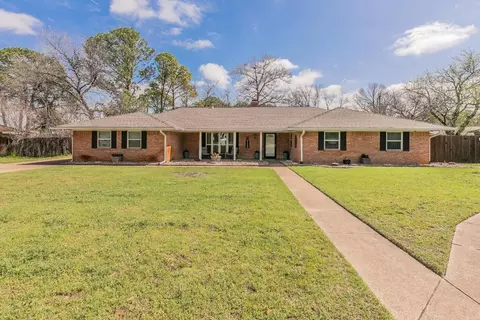 1603 Miller Ct, Pantego, TX 76013