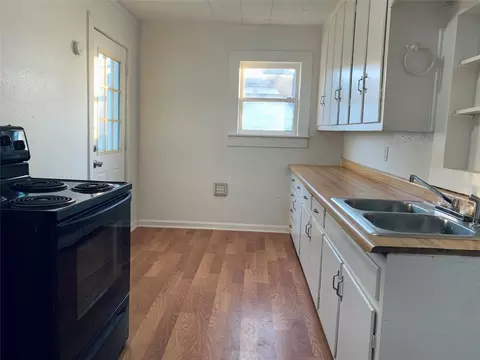 2009 Pecan St, Commerce, TX 75428 photo 4