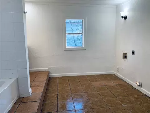 2009 Pecan St, Commerce, TX 75428 photo 5
