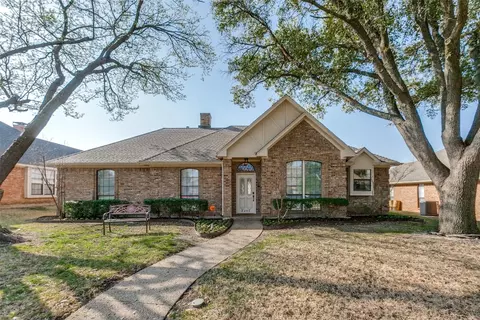 2206 Bluebonnet Dr, Richardson, TX 75082