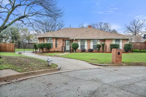 3506 Jasmine Trl, Arlington, TX 76017