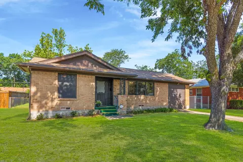 1311 Bluebird Ln, Garland, TX 75042