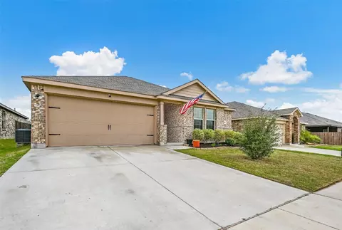 3516 Doris Dr, Denton, TX 76207 photo 2