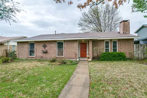 220 Glenwood Dr, Coppell, TX 75019