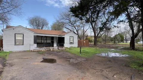 3247 Nandina Dr, Dallas, TX 75241