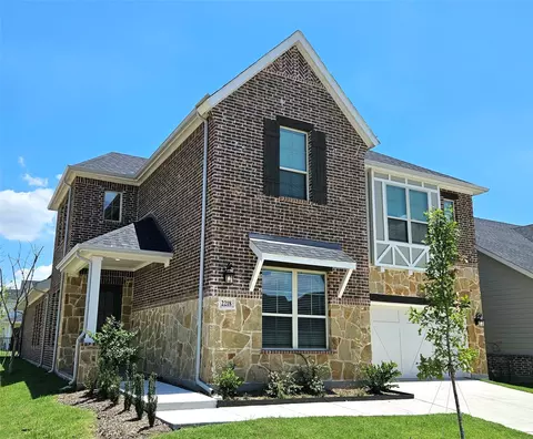 2218 Balboa Dr, Rowlett, TX 75088