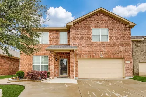 2656 Brookvalley Ln, Grand Prairie, TX 75052