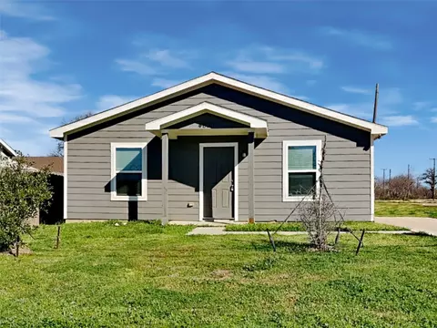 4833 Willie St, Fort Worth, TX 76105