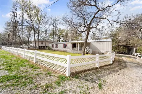 373 Brandywine Ave, Streetman, TX 75859