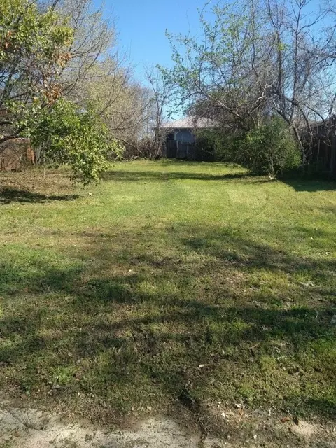 2724 Swanson St, Dallas, TX 75210