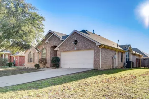 715 San Antonio Trl, Mansfield, TX 76063