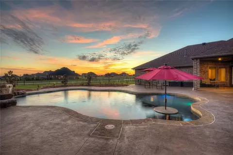 515 Livestock Dr, Rockwall, TX 75032