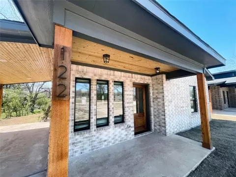 122 E Harrison St, Denison, TX 75021