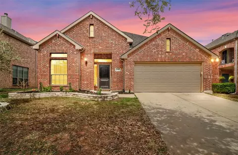 2707 Patriot Dr, Melissa, TX 75454