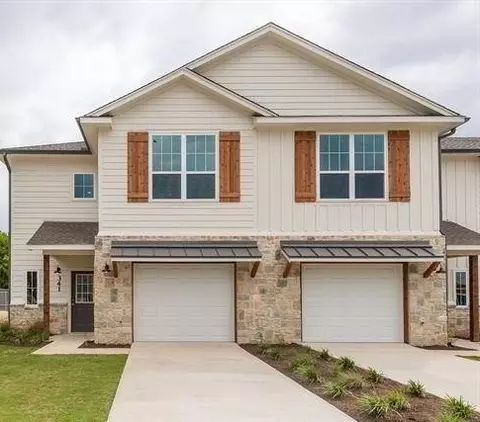 584 Galt Dr, Stephenville, TX 76401
