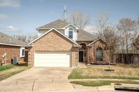6004 Beachview Ln, Fort Worth, TX 76179